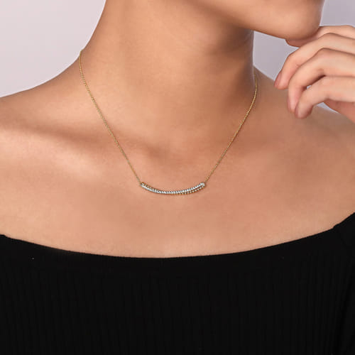 Bar Necklace Curved 14K White and Yellow Gold Diamond 0.3ct Bujukan