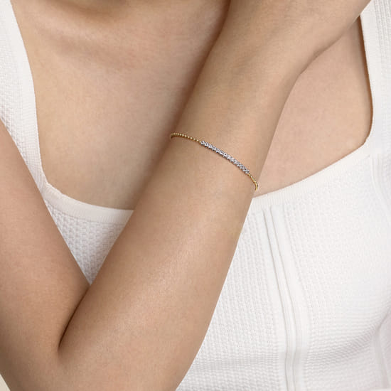 Chain Bracelet Bar 14K White and Yellow Gold White Sapphire Bujukan angle 3