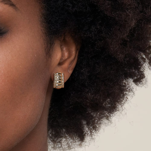 Huggie Earrings 14K Yellow Gold Diamond 15mm Bujukan