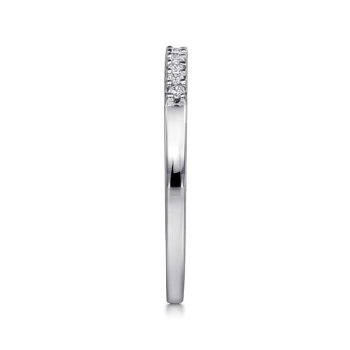 Platinum 11 Stone Shared Prong Diamond Wedding Band