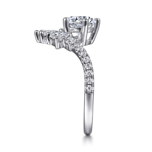 Platinum Chevron Round Diamond Engagement Ring