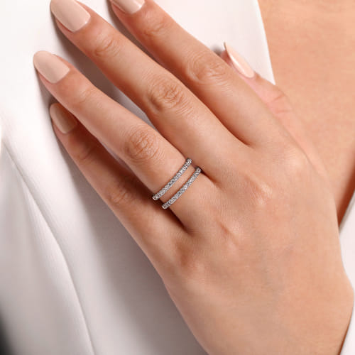 Platinum Diamond Anniversary Band