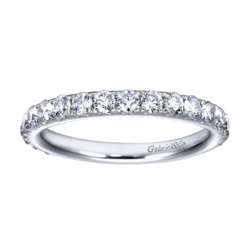 Platinum Fishtail Pavé Diamond Wedding Band