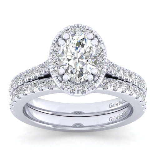 Platinum Oval Halo Diamond Engagement Ring Platinum Oval Halo Diamond Engagement Ring