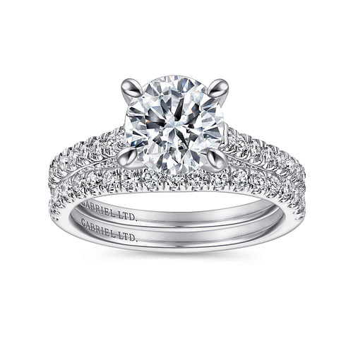 Platinum Round Diamond Engagement Ring