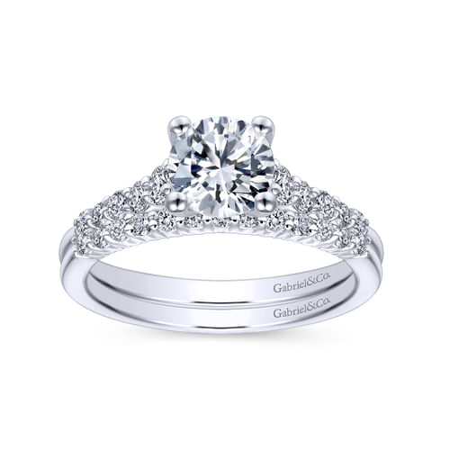 Platinum Round Diamond Engagement Ring