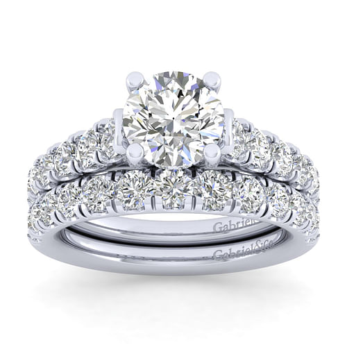 Platinum Round Diamond Engagement Ring