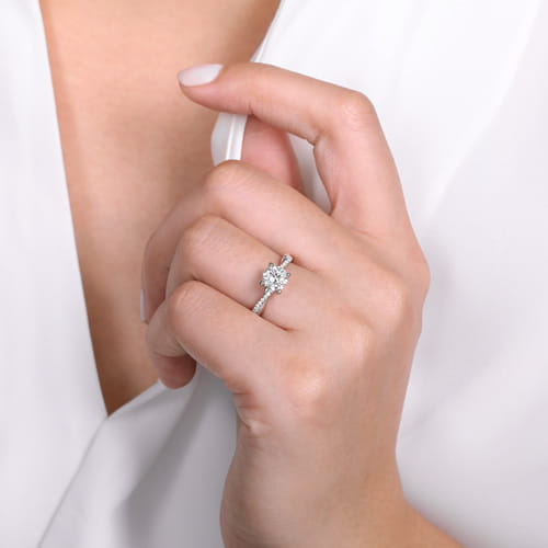Platinum Round Diamond Engagement Ring