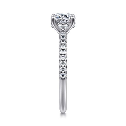 Platinum Round Diamond Engagement Ring