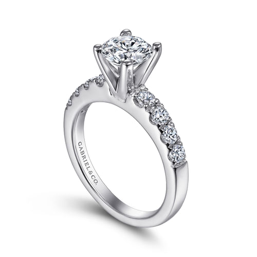 Platinum Round Diamond Engagement Ring