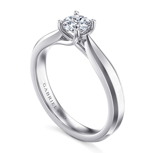 Platinum Round Diamond Engagement Ring