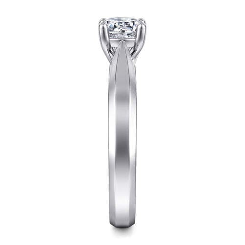 Platinum Round Diamond Engagement Ring