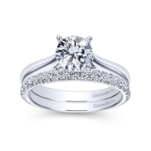 Platinum Round Diamond Engagement Ring