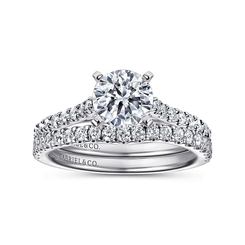 Platinum Round Diamond Engagement Ring