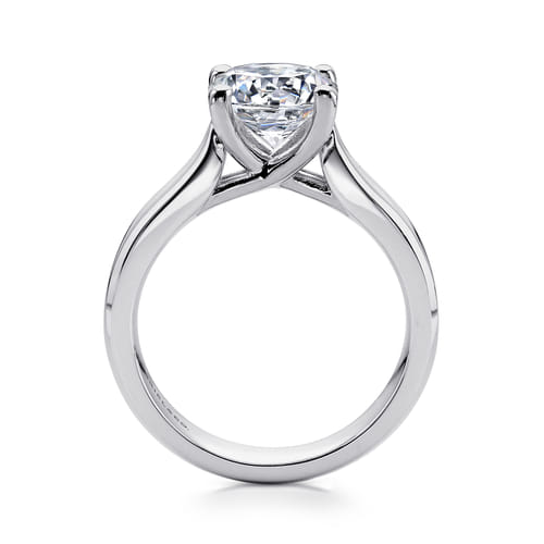 Platinum Round Diamond Engagement Ring