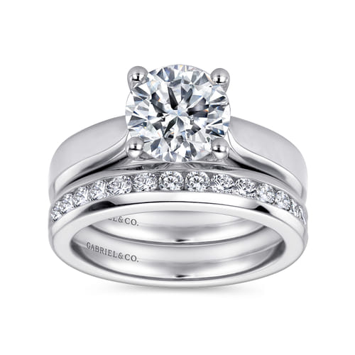 Platinum Round Diamond Engagement Ring