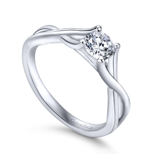 Platinum Round Diamond Engagement Ring