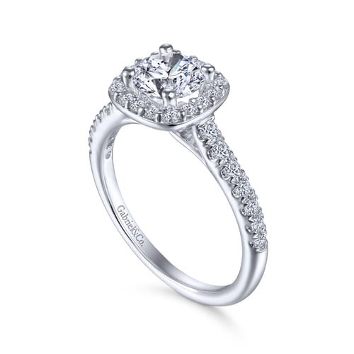 Platinum Round Halo Diamond Engagement Ring