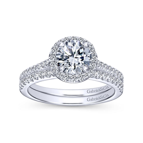 Platinum Round Halo Diamond Engagement Ring