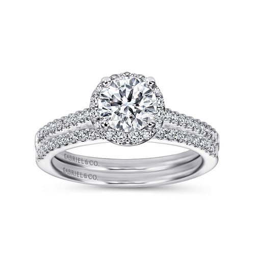 Platinum Round Halo Diamond Engagement Ring
