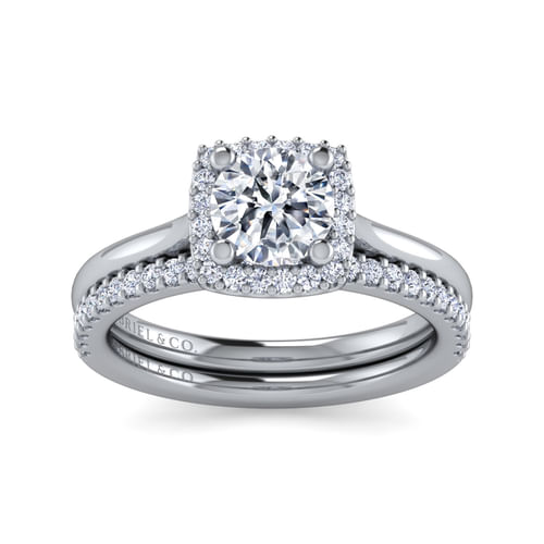 Platinum Round Halo Diamond Engagement Ring