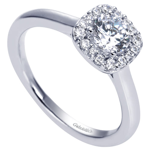 Platinum Round Halo Diamond Engagement Ring
