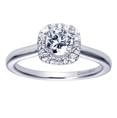 Platinum Round Halo Diamond Engagement Ring