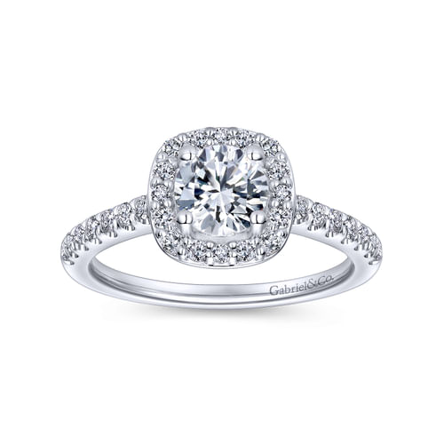 Platinum Round Halo Diamond Engagement Ring