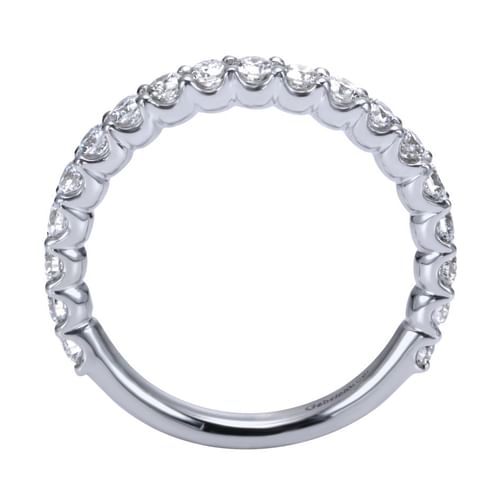 Platinum Shared Prong Set Diamond Wedding Band