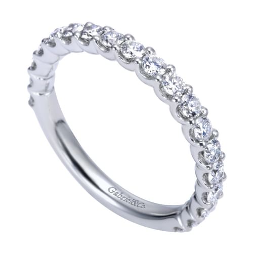 Platinum Shared Prong Set Diamond Wedding Band