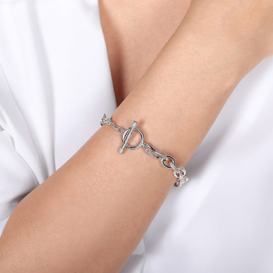 Sterling Silver Textured Link Toggle Bracelet angle 4
