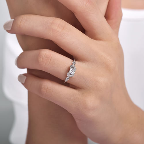 Vintage Inspired 14K White Gold Round Diamond Engagement Ring