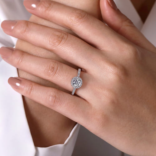 Vintage Inspired Platinum Round Halo Diamond Engagement Ring Vintage Inspired Platinum Round Halo Diamond Engagement Ring