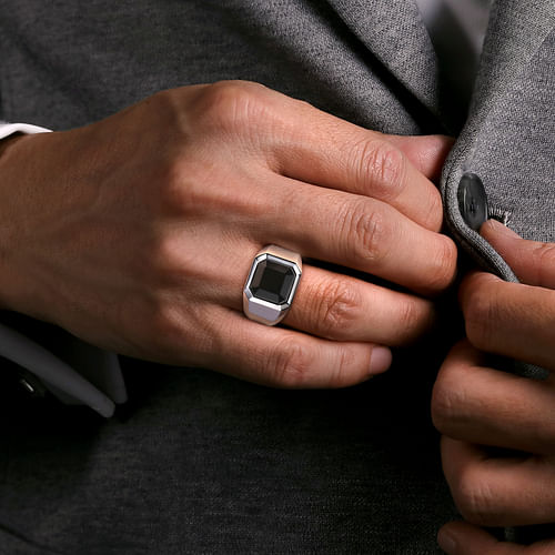 Wide 925 Sterling Silver Signet Ring with Faceted Onyx Stone in Sand Blast Finish