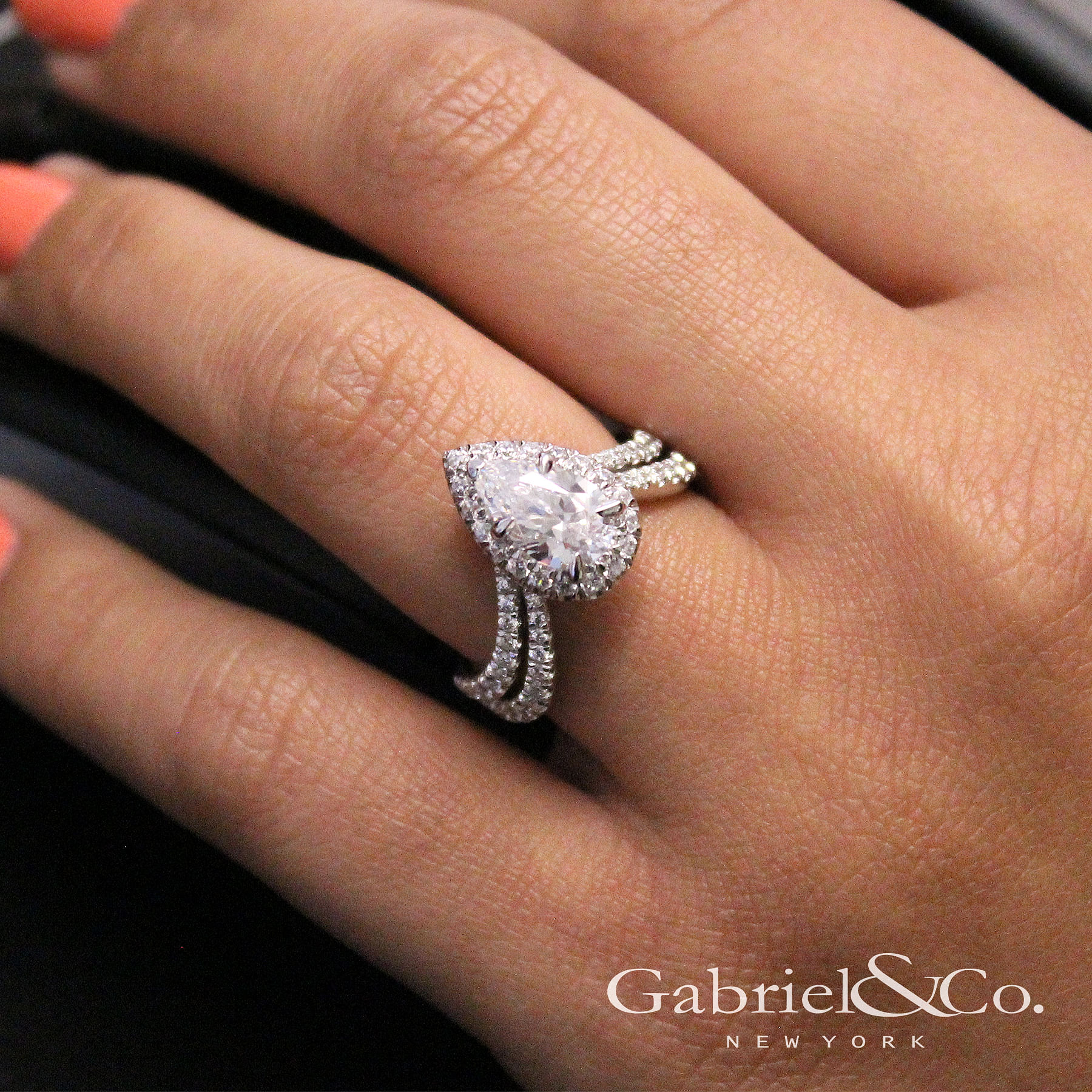 18K White Gold Pear Shape Halo Diamond Engagement Ring angle 
