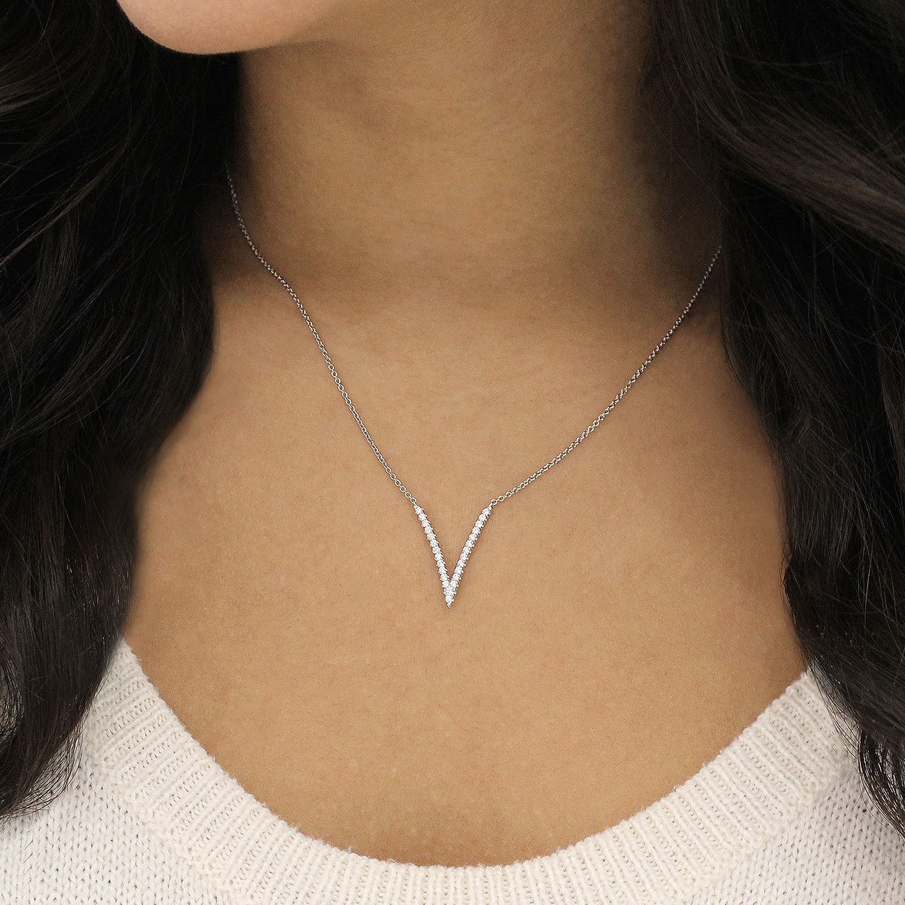 14K White Gold Diamond Chevron Necklace angle 