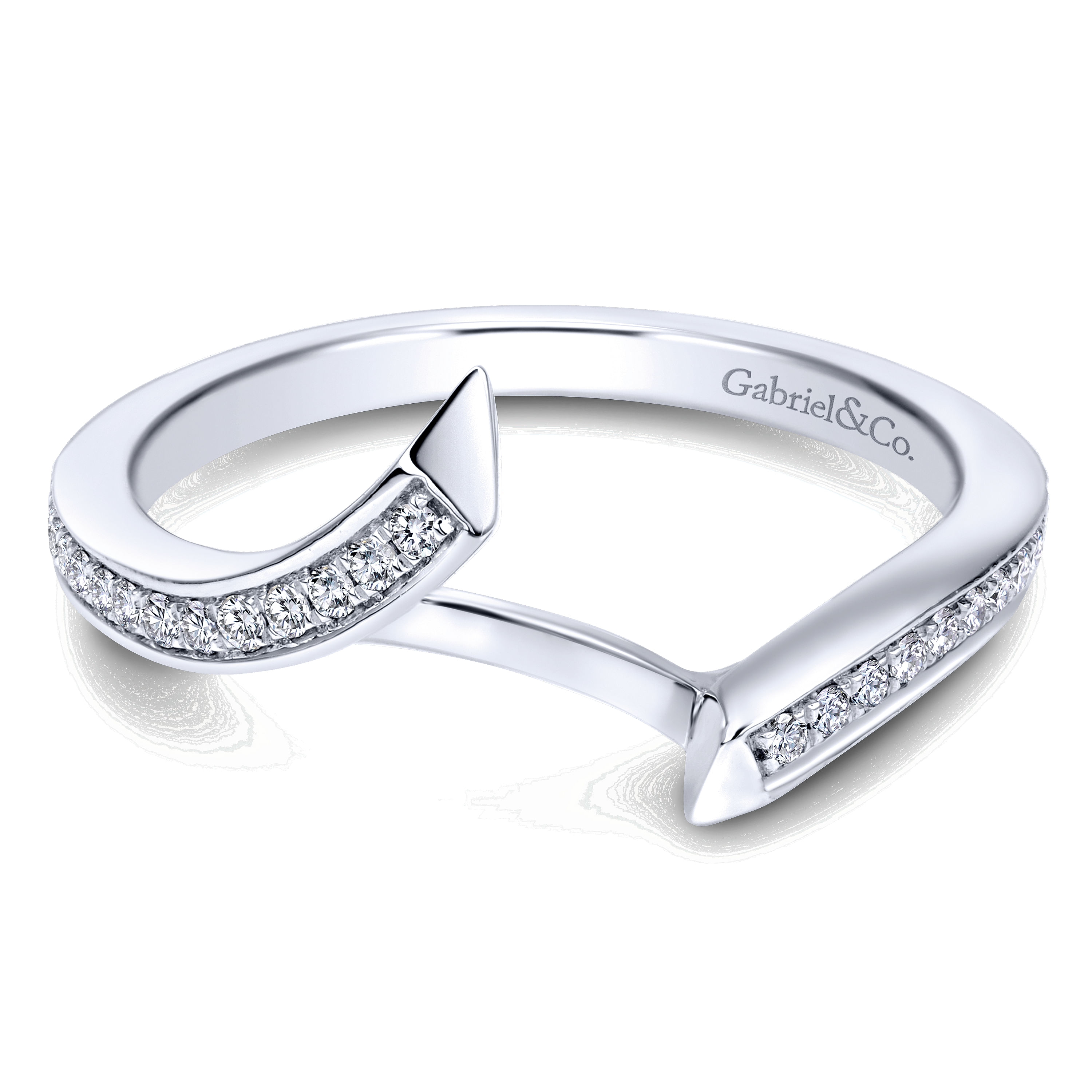 14k White Gold Diamond Curved 14k White Gold Diamond Curved