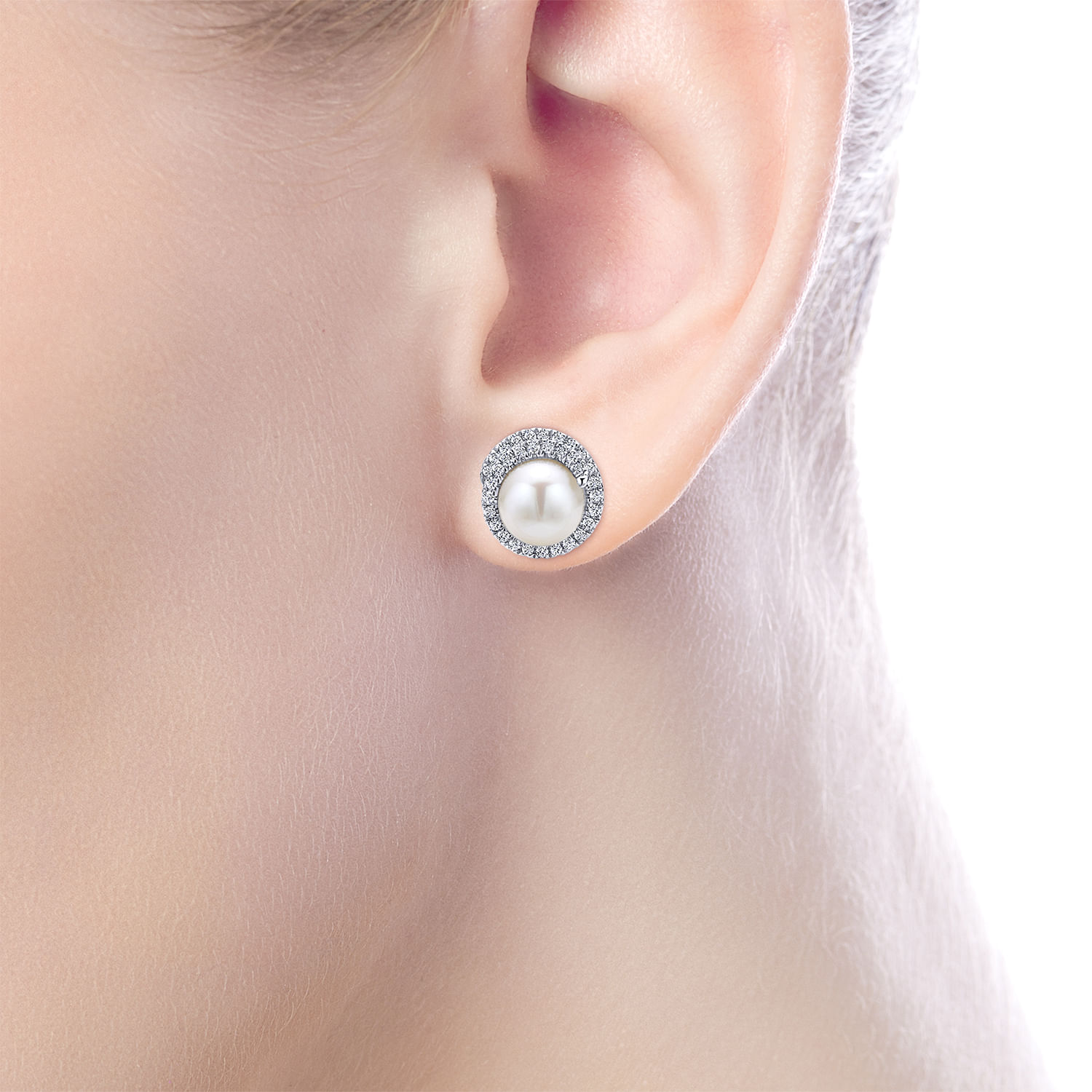 14k White Gold Diamond Pearl Stud Earrings angle 2 14k White Gold Diamond Pearl Stud Earrings angle 2