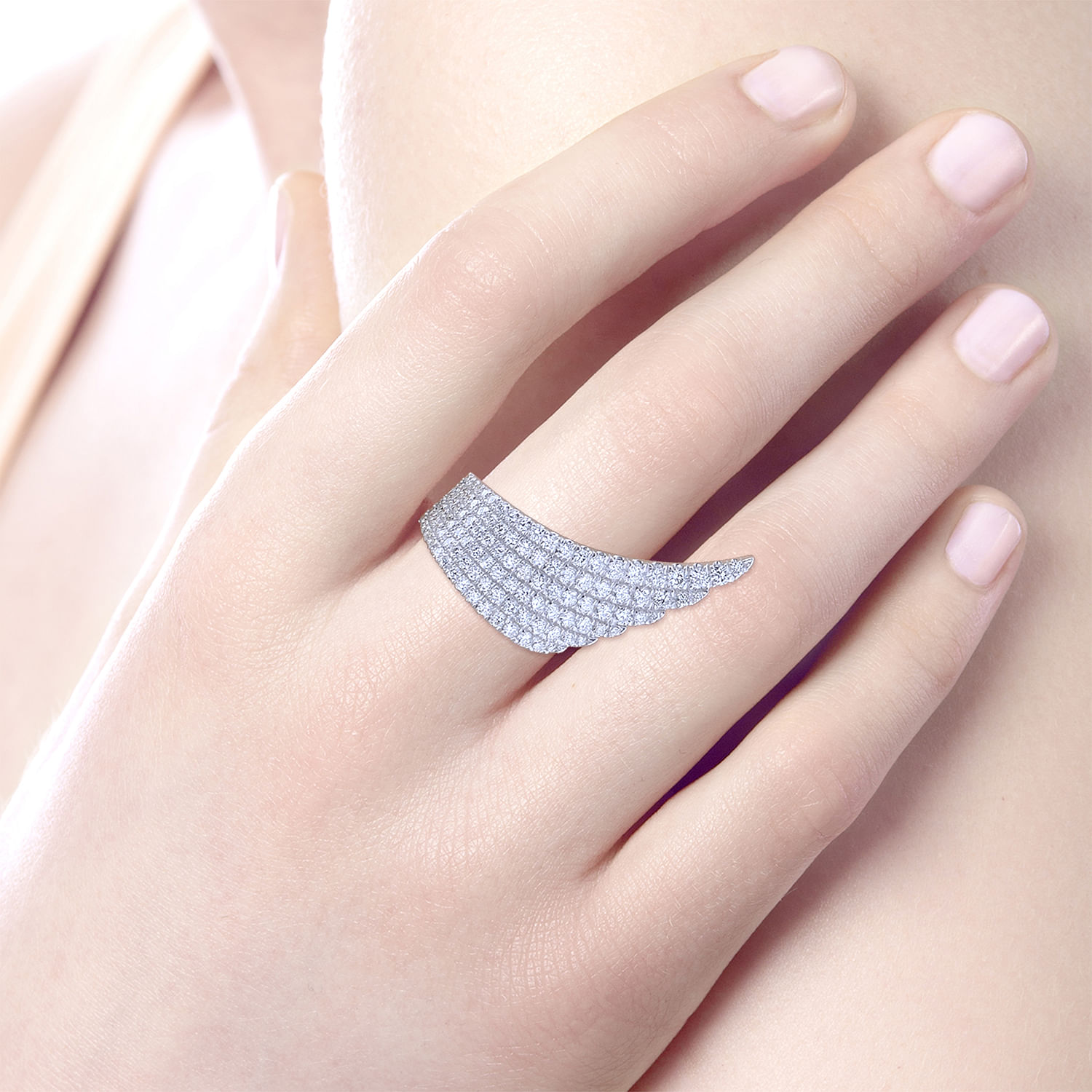 18k White Gold Art Moderne Fashion Ladies 18k White Gold Art Moderne Fashion Ladies
