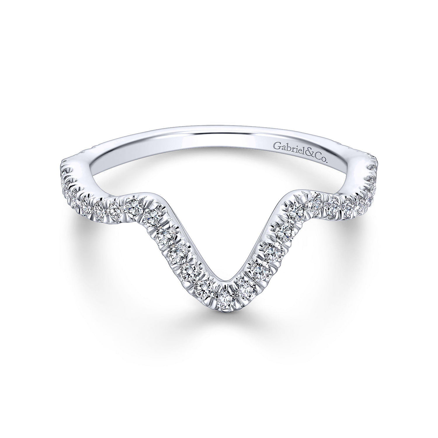 18k White Gold Diamond Curved 18k White Gold Diamond Curved