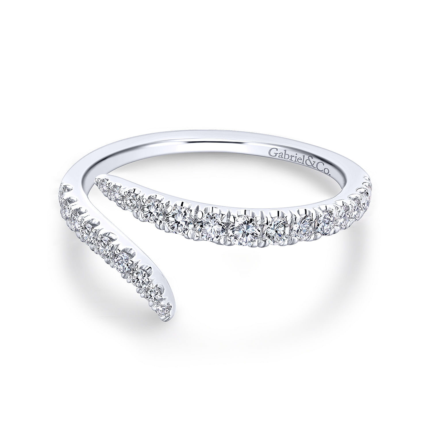 18k White Gold Diamond Curved 18k White Gold Diamond Curved