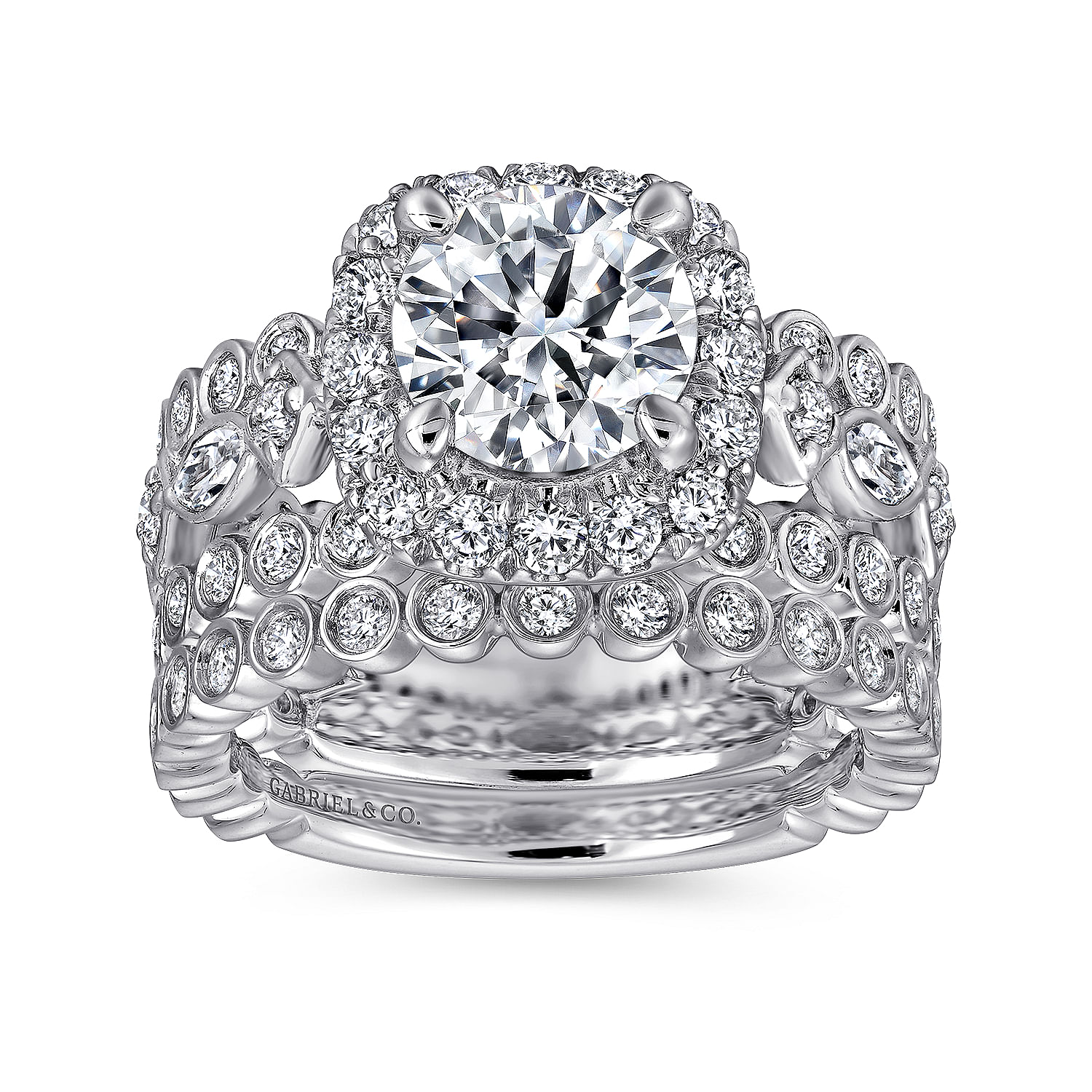 18k White Gold Round Halo Engagement Ring angle 4 18k White Gold Round Halo Engagement Ring angle 4