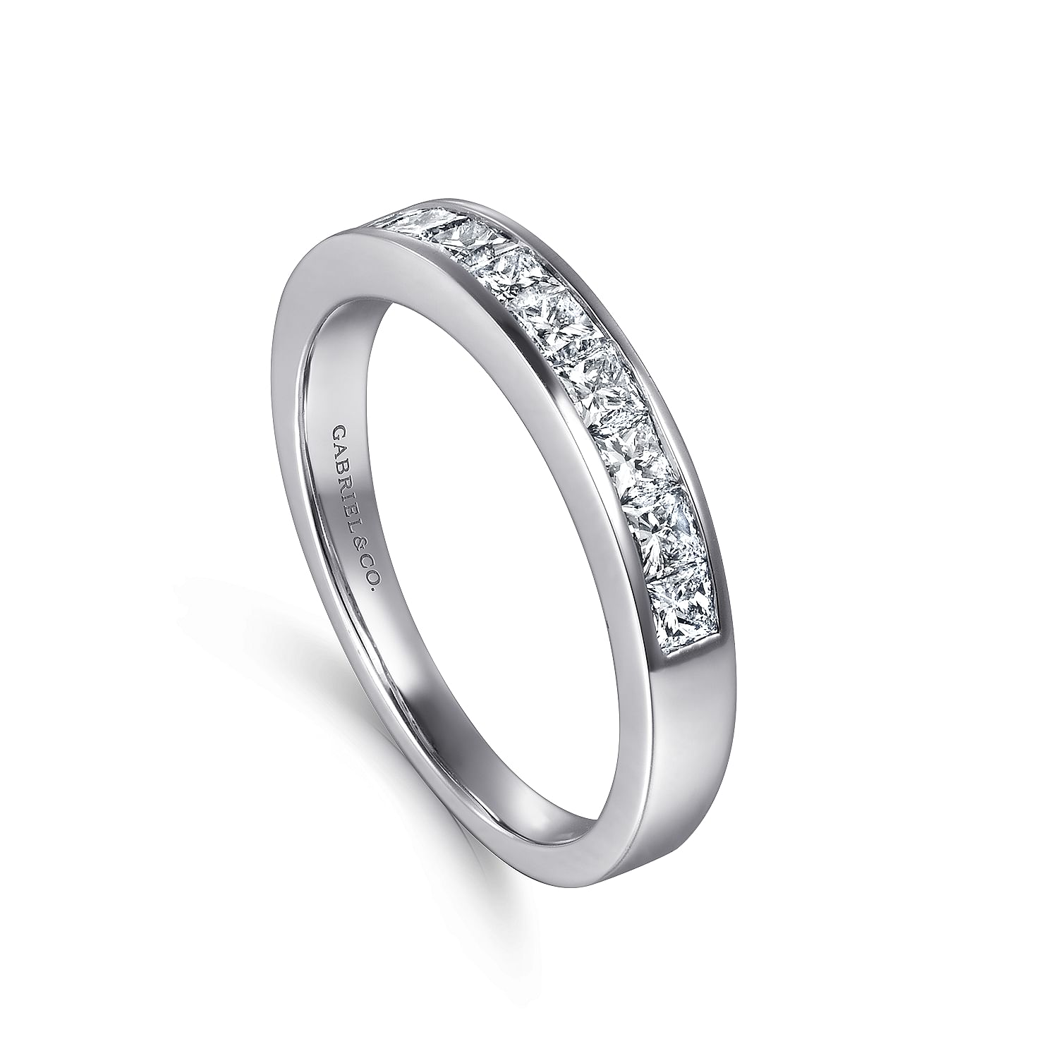 Princess cut diamond hot sale channel set band