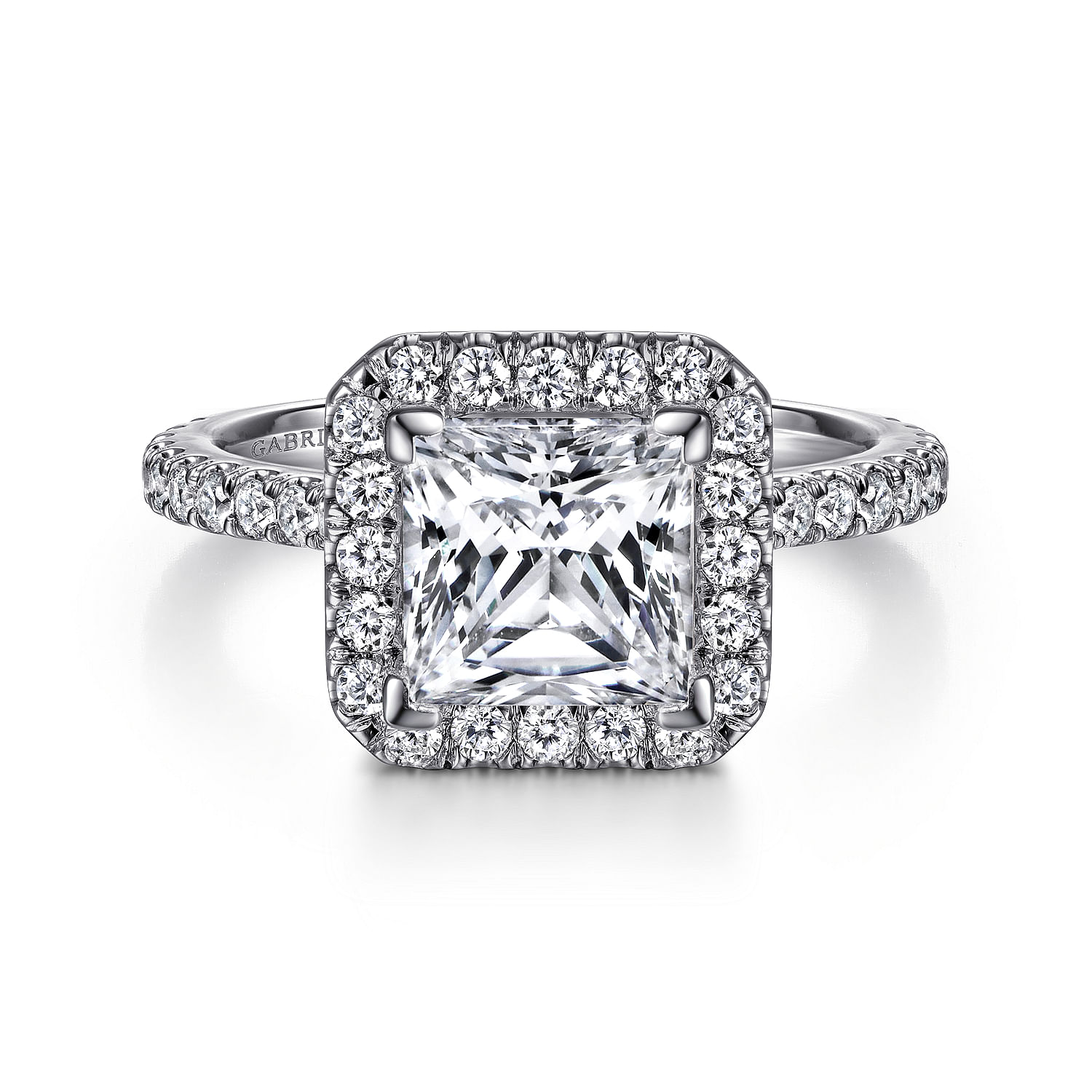 Princess cut halo 2025 diamond ring