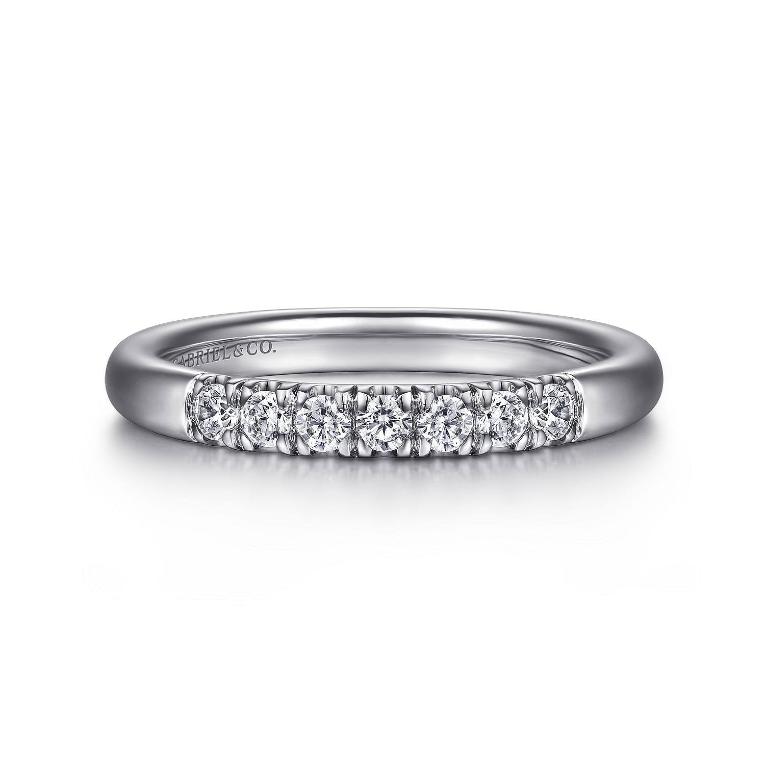 Pave diamond wedding deals band platinum